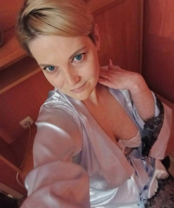 Анкета проститутки Заринка - город Мирный, 35 лет, №223